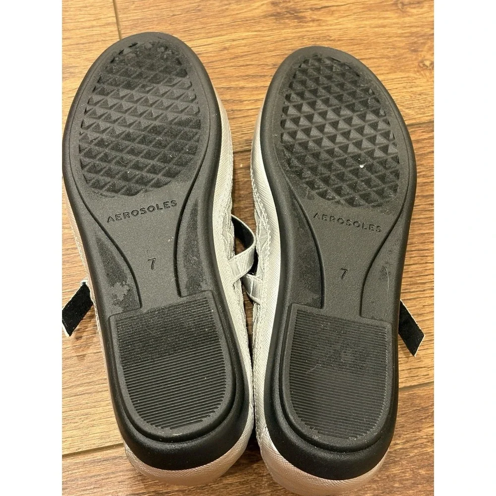 Woman's Ballet Flats Aerosoles Baylee Mary Jane Flat Silver Mesh Metallic Shoes
